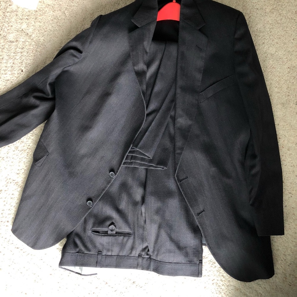 Anderson Little suit